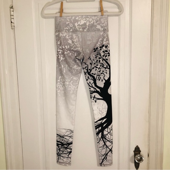 Noli Yoga Athletic Activewear Leggings Tree of Life Design - Picture 3 of 5